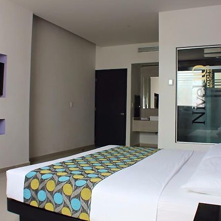 Nivel 10 Hotel Manzanillo Exterior foto